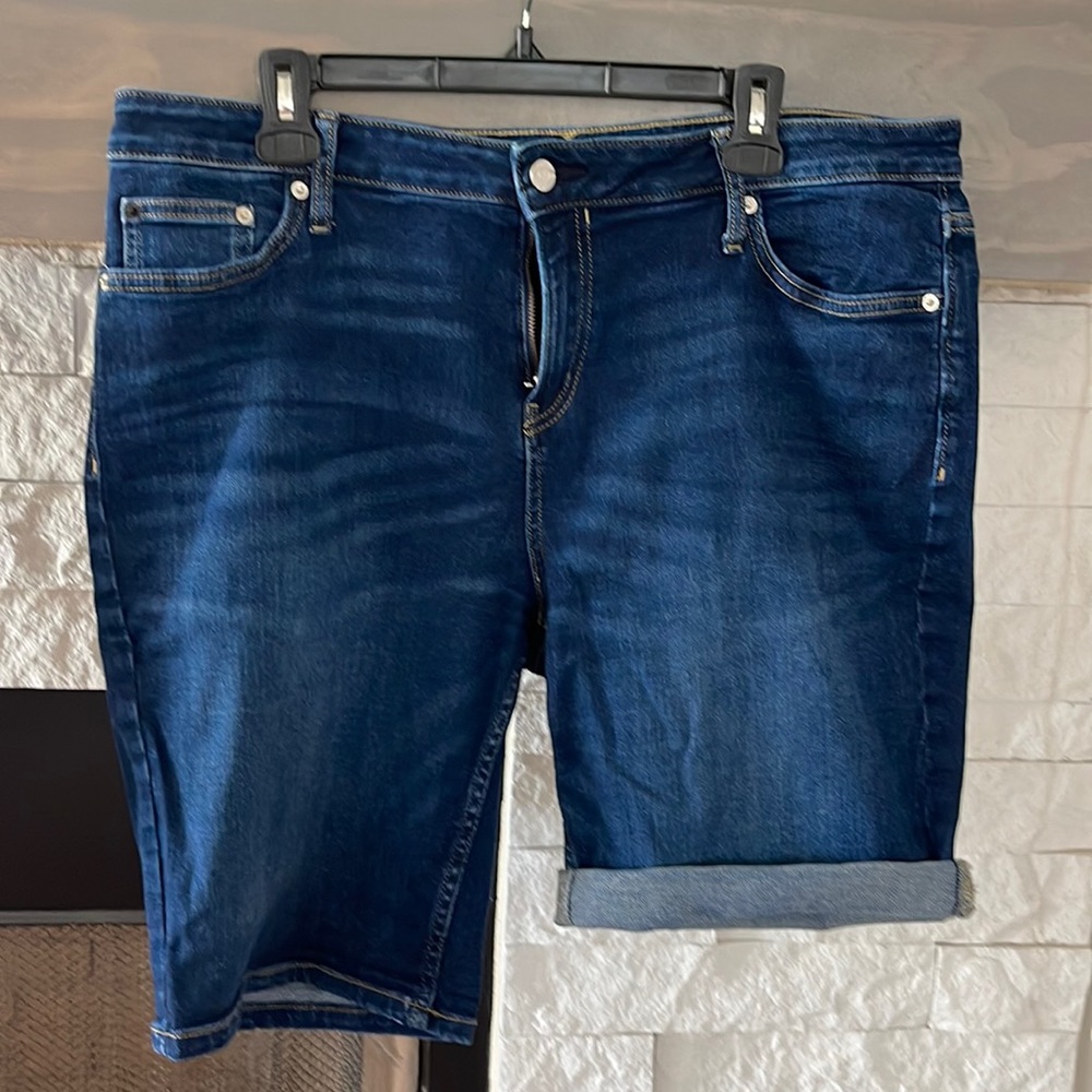 Calvin Klein denim rolled him jean shorts